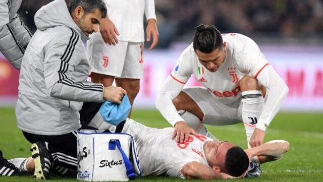 Ronaldo'nun Merih'i kanatlarının altına alması İtalyanların dikkatini çekti