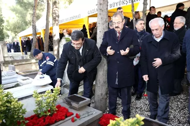 Sani Konukoğlu anıldı