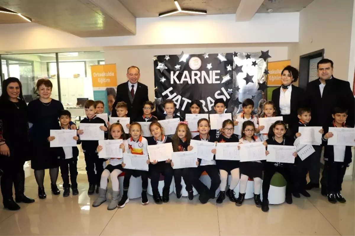 Başkan Akın'dan öğrencilere karne hediyesi