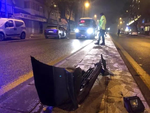 Başkent'te kar yağışı ve gizli buzlanma kazayı getirdi: 4 yaralı