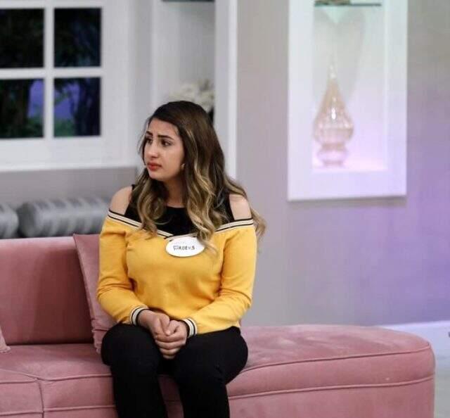 Çocuğunun babasını aramaya geldi, gerçeklerle Esra Erol'da programında yüzleşti