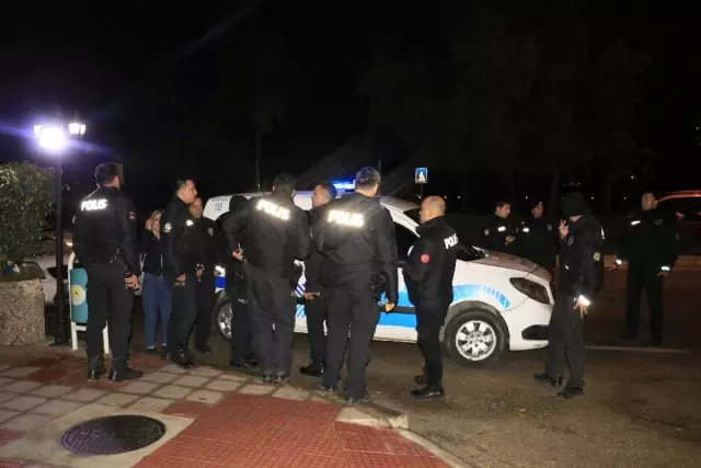Drift attı polise yakalandı, ehliyetine 2035'e kadar el konuldu Drift attı polise yakalandı, ehliyetine 2035'e kadar el konuldu