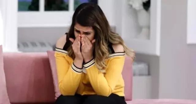 Çocuğunun babasını aramaya geldi, gerçeklerle Esra Erol'da programında yüzleşti