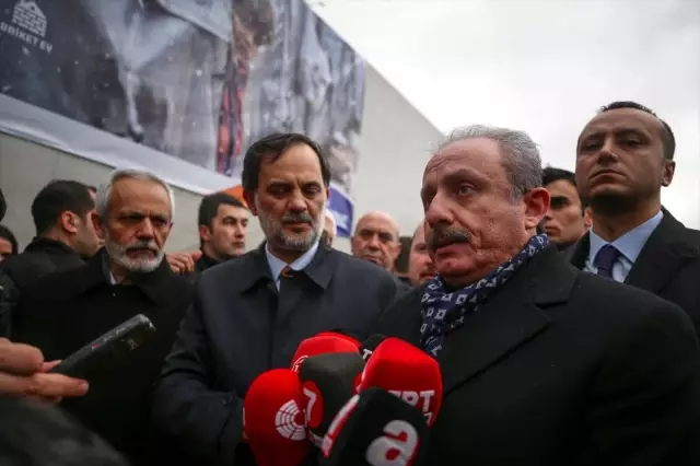 'İdlib İçin Kardeşlik Vakti' yardım kampanyası töreni 'İdlib İçin Kardeşlik Vakti' yardım kampanyası töreni