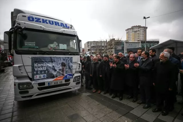 'İdlib İçin Kardeşlik Vakti' yardım kampanyası töreni 'İdlib İçin Kardeşlik Vakti' yardım kampanyası töreni