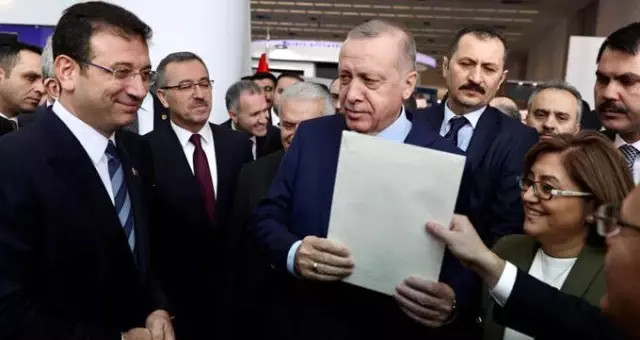 İmamoğlu'nun Erdoğan'a verdiği 4 sayfalık mektubun detayları ortaya çıktı İmamoğlu'nun Erdoğan'a verdiği 4 sayfalık mektubun detayları ortaya çıktı
