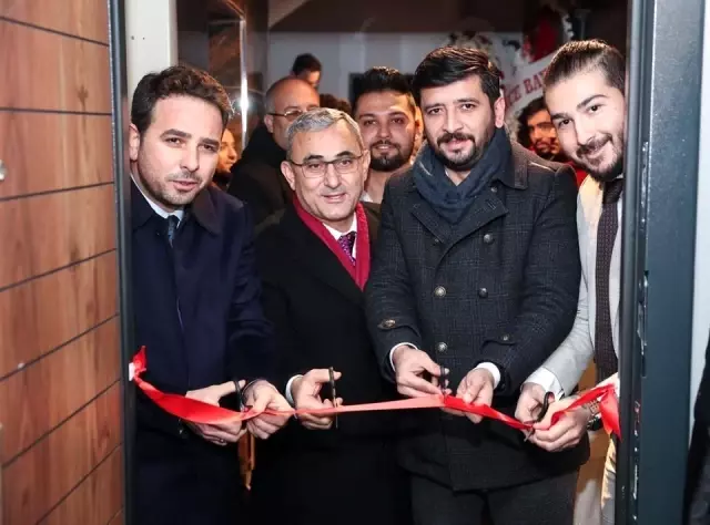 Milletvekili Gazel ve Başkan Işık, GM Ajansı'nda açılış törenine katıldı Milletvekili Gazel ve Başkan Işık, GM Ajansı'nda açılış törenine katıldı