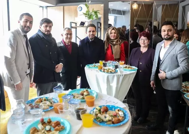 Milletvekili Gazel ve Başkan Işık, GM Ajansı'nda açılış törenine katıldı Milletvekili Gazel ve Başkan Işık, GM Ajansı'nda açılış törenine katıldı