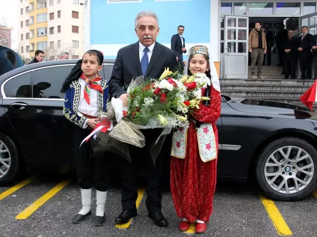 Okullarda karne heyecanı Okullarda karne heyecanı