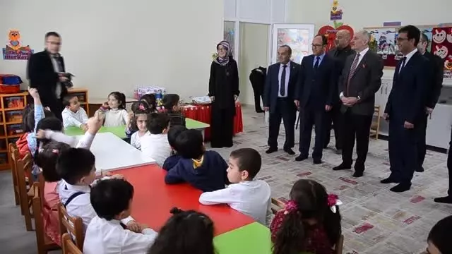 Okullarda karne heyecanı Okullarda karne heyecanı