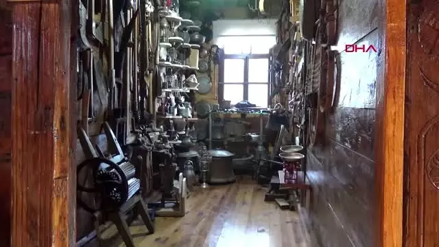 Rize dede yadigarlarını topladı, köy evini müzeye çevirdi