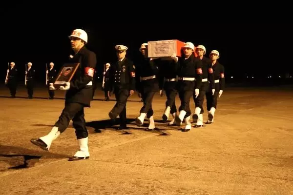 Şehit askerin cenazesi memleketine getirildi