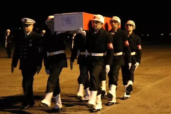 Şehit askerin cenazesi memleketine getirildi