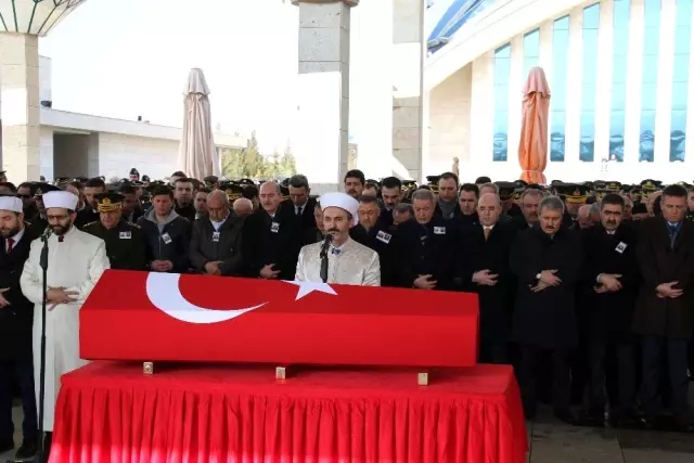 Şehit uzman çavuş Ankara'da son yolculuğuna uğurlandı