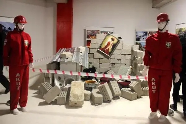 AKUT İzmir yerleşkesi Karabağlar'da açıldı AKUT İzmir yerleşkesi Karabağlar'da açıldı
