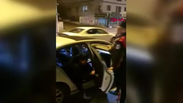 Ankara'daki asayiş denetimlerinde 2200 gram uyuşturucu ve 45 tarihi eser ele geçirildi Ankara'daki asayiş denetimlerinde 2200 gram uyuşturucu ve 45 tarihi eser ele geçirildi