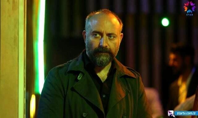 Babil dizi 2. bölüm fragmanında duygulandıran sahne! 'Baba ölünce ne oluyor?'