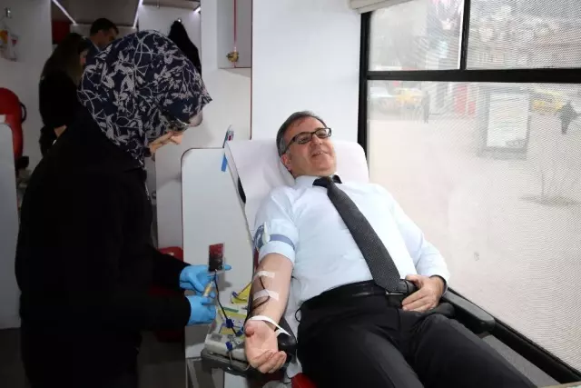 Başkan Özdoğan'dan Kızılay'a destek