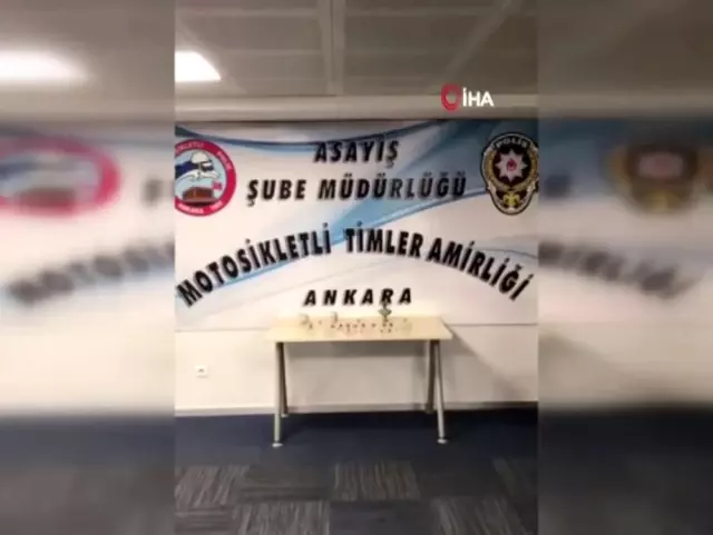 Başkent'te 2200 gram uyuşturucu ve 45 adet tarihi eser yakalandı Başkent'te 2200 gram uyuşturucu ve 45 adet tarihi eser yakalandı
