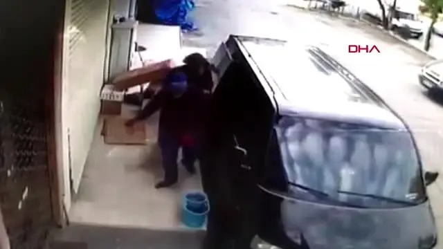 Esnaf bıktı... istoç'taki hırsızlıklar kamerada -1 Esnaf bıktı... istoç'taki hırsızlıklar kamerada -1