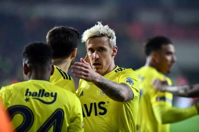 Fenerbahçe, Gaziantep'i 2-0 yendi