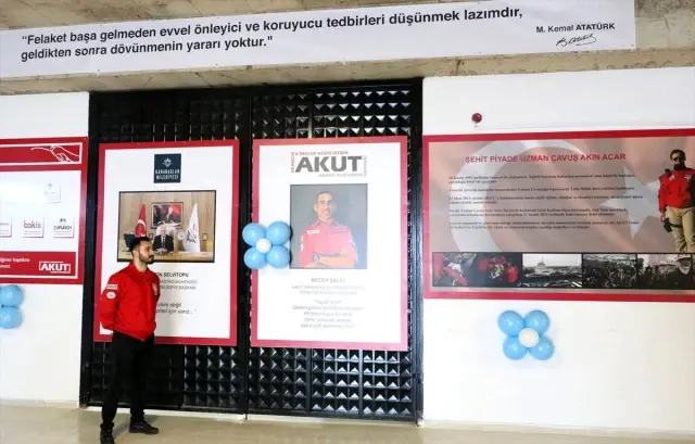 İzmir'de yeni arama kurtarma yerleşkesi hizmete girdi İzmir'de yeni arama kurtarma yerleşkesi hizmete girdi