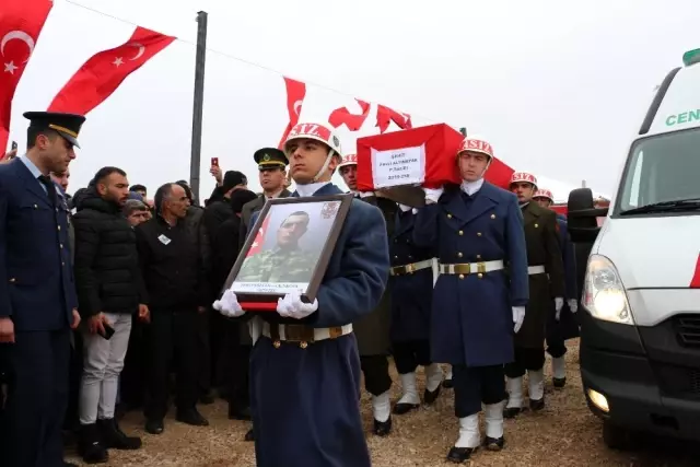 Konyalı şehit son yolculuğuna uğurlandı Konyalı şehit son yolculuğuna uğurlandı