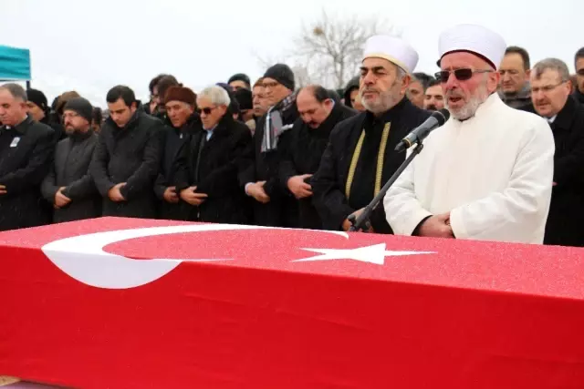 Konyalı şehit son yolculuğuna uğurlandı Konyalı şehit son yolculuğuna uğurlandı