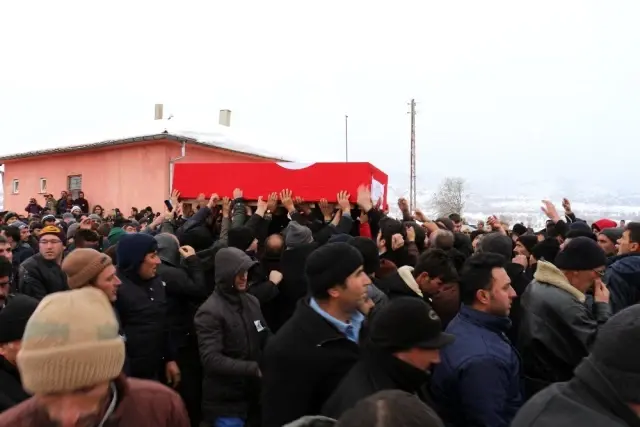 Konyalı şehit son yolculuğuna uğurlandı Konyalı şehit son yolculuğuna uğurlandı