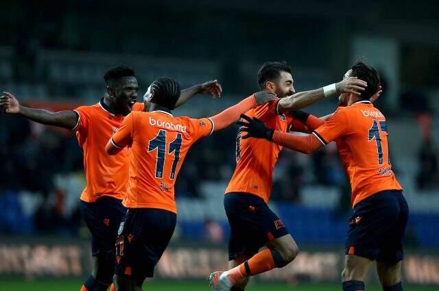 Medipol Başakşehir, Yeni Malatyaspor'u 4-1 mağlup etti