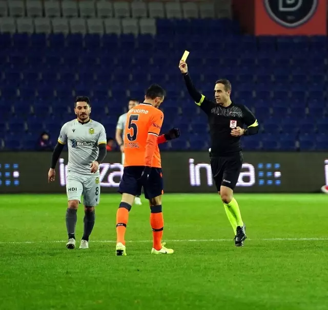 Medipol Başakşehir Yeni Malatyaspor'u 4 -1 yendi Medipol Başakşehir Yeni Malatyaspor'u 4 -1 yendi
