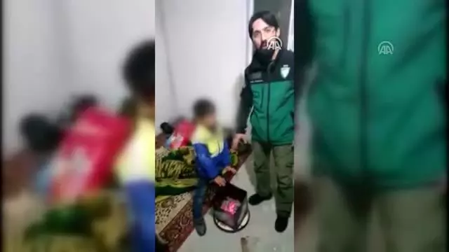 Soğuk taş duvarları sıcacık yuvaya dönüştürüyorlar Soğuk taş duvarları sıcacık yuvaya dönüştürüyorlar