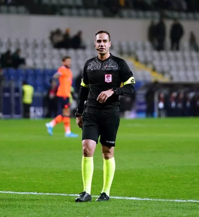 Süper Lig: Medipol Başakşehir: 4 - Yeni Malatyaspor: 1 (Maç sonucu) Süper Lig: Medipol Başakşehir: 4 - Yeni Malatyaspor: 1 (Maç sonucu)