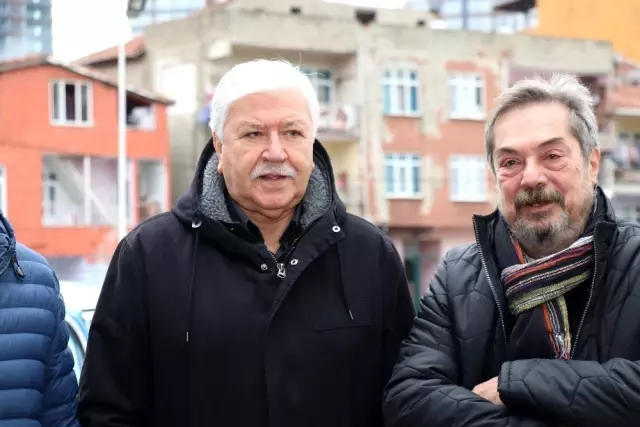 Adile Naşit ve Münir Özkul anısına 45 yıl sonra bir araya geldiler Adile Naşit ve Münir Özkul anısına 45 yıl sonra bir araya geldiler