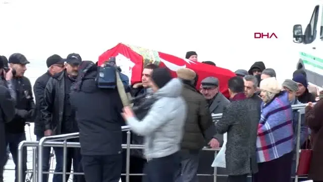 Ankara-rahşan ecevit, son yolculuğuna uğurlandı-1 Ankara-rahşan ecevit, son yolculuğuna uğurlandı-1