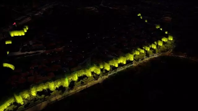 Asırlık Ankara Kalesi Başkent'e ışık saçacak Asırlık Ankara Kalesi Başkent'e ışık saçacak