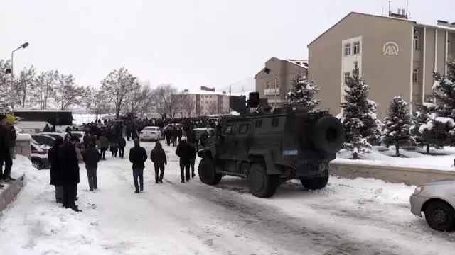 Bitlisli kanaat önderi Abdulkerim Çevik, silahlı saldırıda hayatını kaybetti (2) Bitlisli kanaat önderi Abdulkerim Çevik, silahlı saldırıda hayatını kaybetti (2)