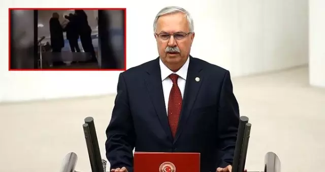 Kumar oynarken görüntülenen AK Parti milletvekili Hakkı Köylü'nün Yeni Akit muhabirlerini darp ettiği iddia edildi Kumar oynarken görüntülenen AK Parti milletvekili Hakkı Köylü'nün Yeni Akit muhabirlerini darp ettiği iddia edildi