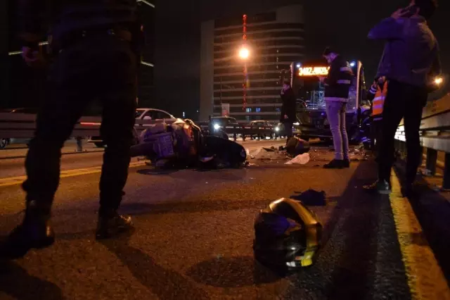 Şişli'de akıl almaz kaza! Metrobüs, motosiklete çarptı, dehşet anları kamerada Şişli'de akıl almaz kaza! Metrobüs, motosiklete çarptı, dehşet anları kamerada