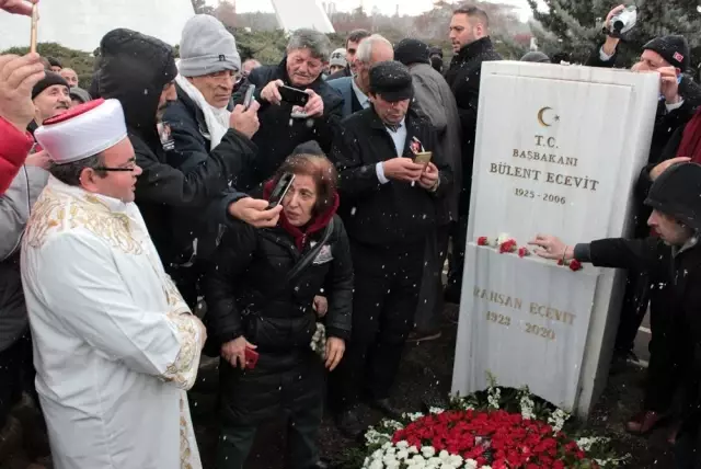 Rahşan Ecevit ebediyete uğurlandı Rahşan Ecevit ebediyete uğurlandı