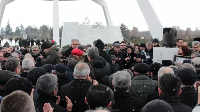 Rahşan Ecevit ebediyete uğurlandı Rahşan Ecevit ebediyete uğurlandı