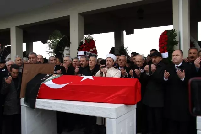 Rahşan Ecevit son yolculuğuna uğurlandı Rahşan Ecevit son yolculuğuna uğurlandı