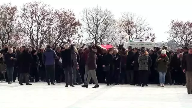 Rahşan Ecevit son yolculuğuna uğurlandı (3) Rahşan Ecevit son yolculuğuna uğurlandı (3)