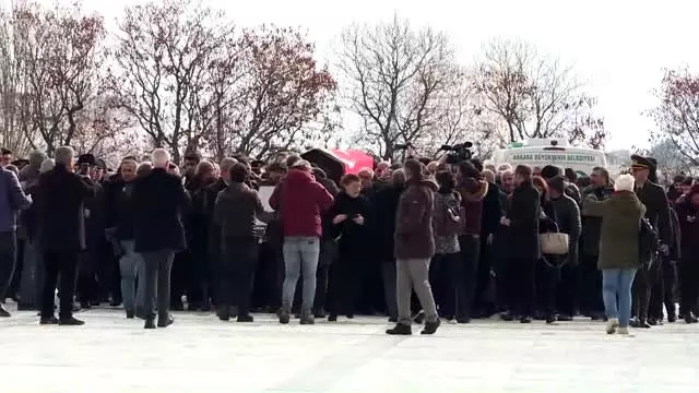 Rahşan Ecevit son yolculuğuna uğurlandı (3) Rahşan Ecevit son yolculuğuna uğurlandı (3)