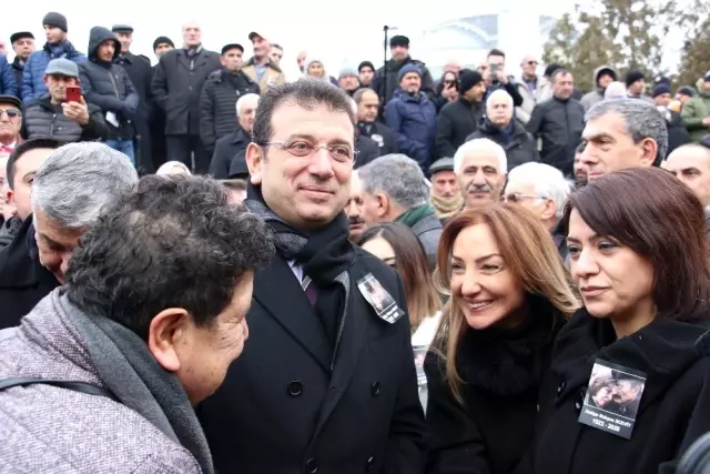 Rahşan Ecevit son yolculuğuna uğurlandı Rahşan Ecevit son yolculuğuna uğurlandı