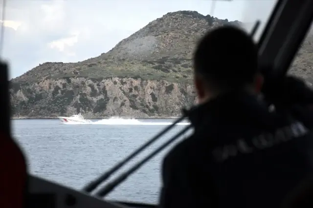 Sahil Güvenlik ekipleri Ege Denizi'nde 7/24 denetimde Sahil Güvenlik ekipleri Ege Denizi'nde 7/24 denetimde