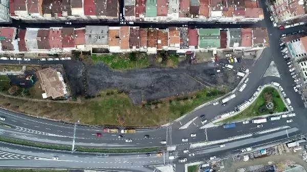 13 yıldır imar izni alamayan Tarkan'ın dosyası 6'ncı kez İBB Meclisi'ne geldi 13 yıldır imar izni alamayan Tarkan'ın dosyası 6'ncı kez İBB Meclisi'ne geldi