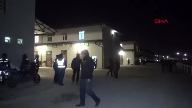 Adana hipodromunda 751 polis ile hava destekli arama Adana hipodromunda 751 polis ile hava destekli arama