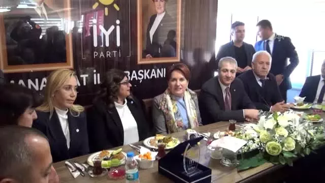 Akşener, partililerden kapı kapı dolaşmalarını istedi (2) Akşener, partililerden kapı kapı dolaşmalarını istedi (2)