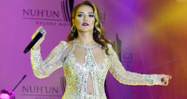 Demet Akalın, giyim tarzını beğenmediği kadınlara tepki gösterdi: Midem bulanıyor